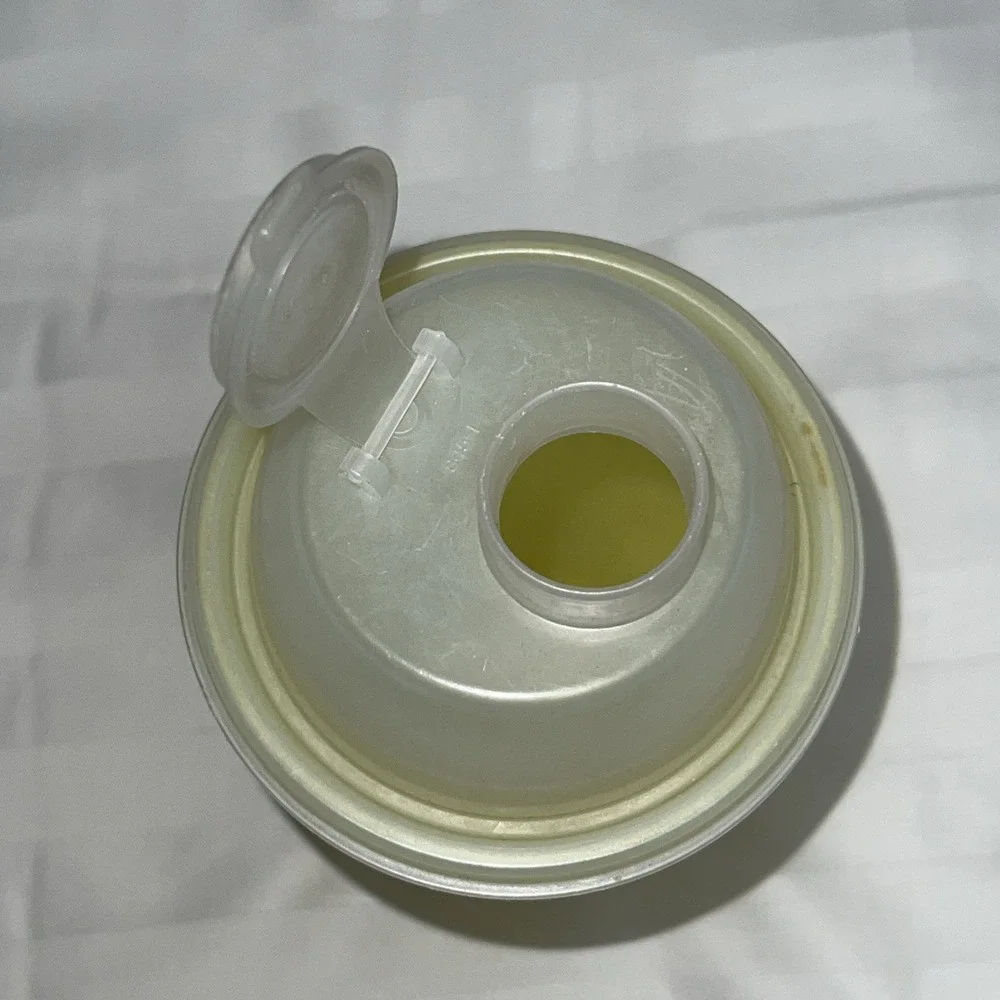 Vintage Tupperware Quick Shake Gravy Blender Shaker Yellow 2pc Set 844  564